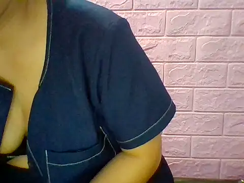 Snapshot of Mimi18x chatting on 11, 6, 2026 Mimi18x online show from 11, 6, 2026