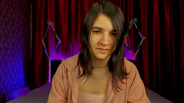  Polly Love  online show from 17, 3, 2026