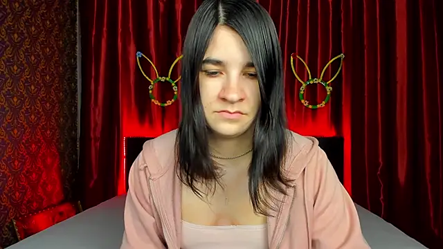  Polly Love  online show from 11, 4, 2026