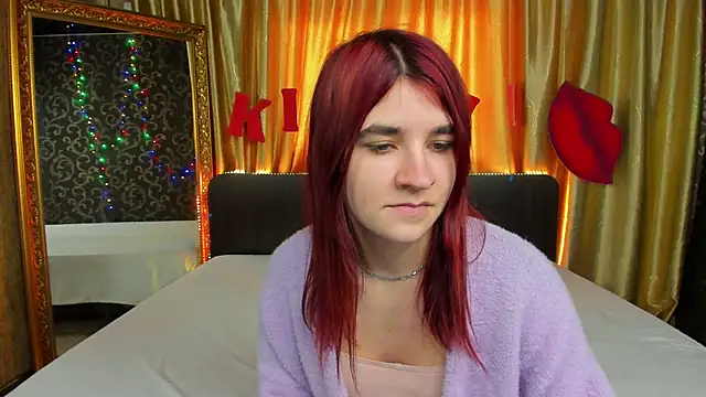  Polly Love  online show from 13, 2, 2025