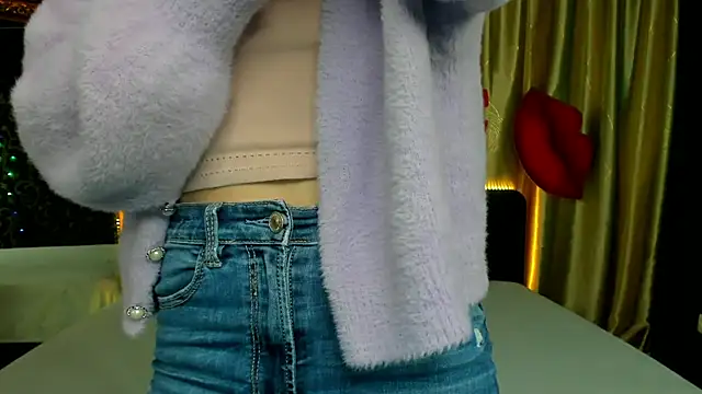  Polly Love  online show from 19, 2, 2025