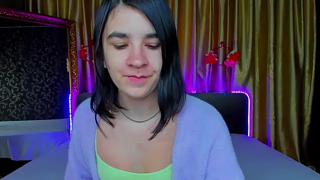  Polly Love  online show from 20, 11, 2025