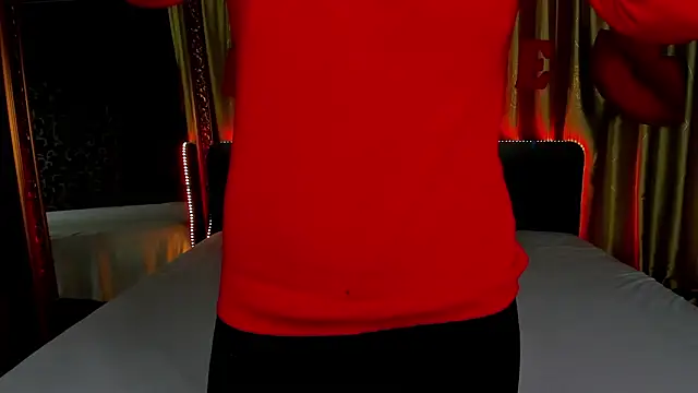  Polly Love  online show from 2, 3, 2026