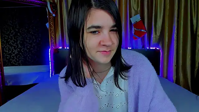  Polly Love  online show from 22, 12, 2025