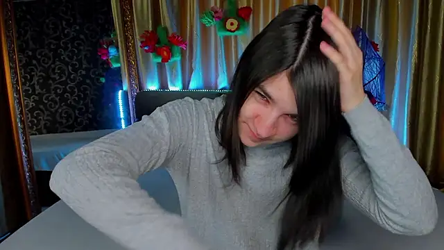  Polly Love  online show from 9, 3, 2026