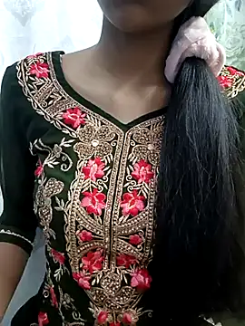 Aradhna cute online show from 13, 2, 2025