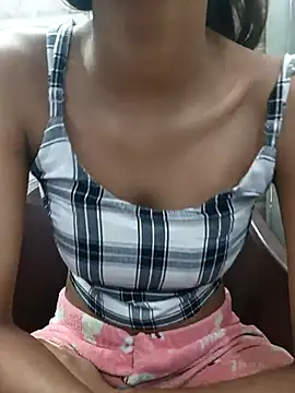 Aradhna cute online show from 14, 2, 2025