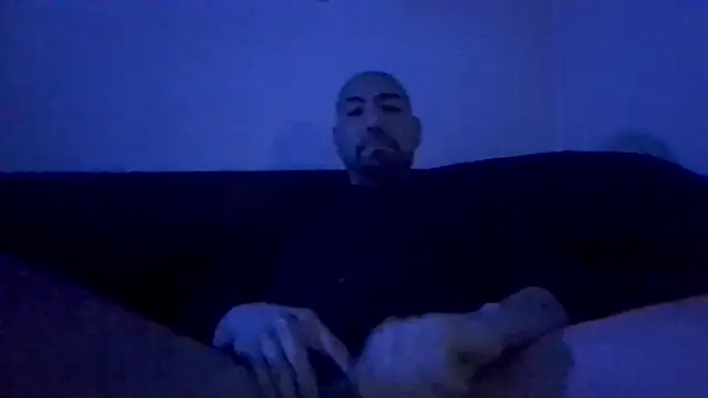 Snapshot of nakedtony81 chatting on 25, 2, 2026 nakedtony81 online show from 25, 2, 2026