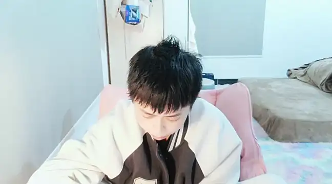 Snapshot of FFFFZ189 chatting on 13, 1, 2025 FFFFZ189 online show from 13, 1, 2025