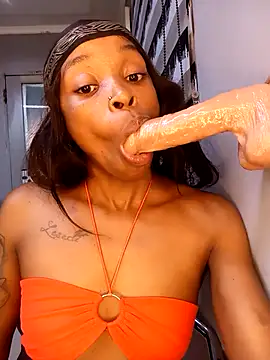 DickDiva1 online show from 7, 3, 2025