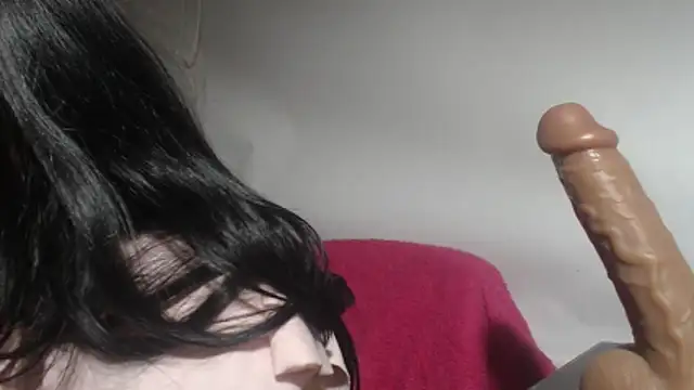 KimPielCanela online show from 13, 12, 2025