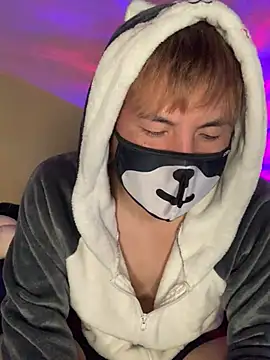 Snapshot of KEI_96 chatting on 9, 2, 2025 KEI 96 online show from 9, 2, 2025