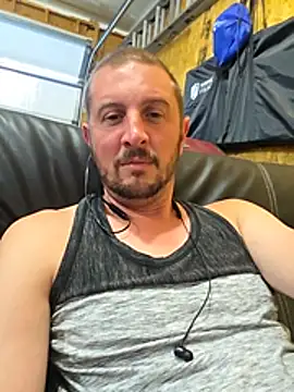 Snapshot of MrMechanic38 chatting on 21, 6, 2026 MrMechanic38 online show from 21, 6, 2026