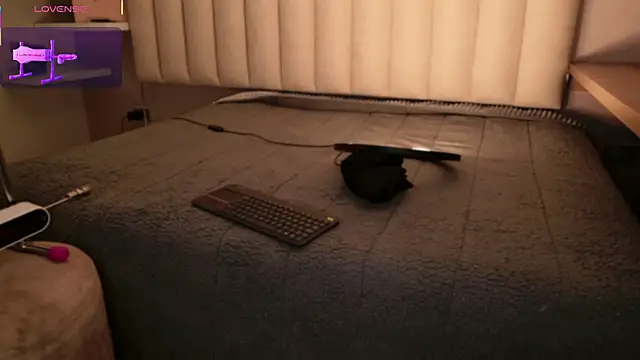 Megan mooree  online show from 2, 10, 2025