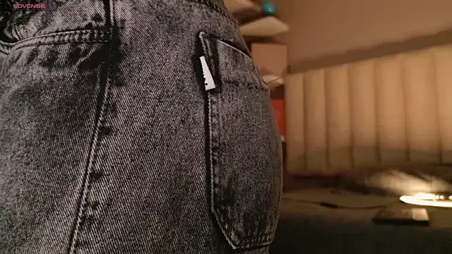 Megan mooree  online show from 13, 10, 2025