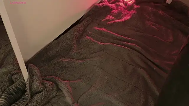 Megan mooree  online show from 10, 9, 2025