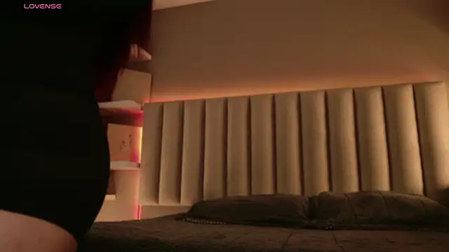 Megan mooree  online show from 23, 9, 2025