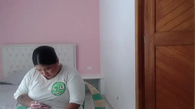 Snapshot of Gabycutee chatting on 8, 1, 2026 Gabycutee online show from 8, 1, 2026