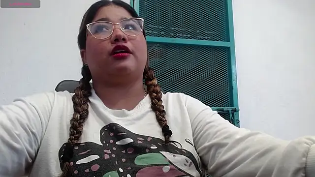 Snapshot of Gabycutee chatting on 12, 9, 2025 Gabycutee online show from 12, 9, 2025