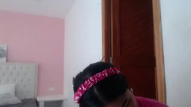 Gabycutee online show from 12, 2, 2026