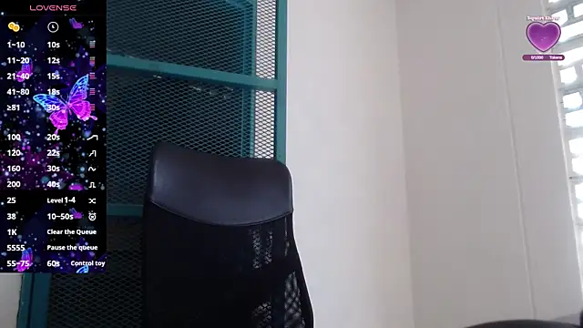 Snapshot of Gabycutee chatting on 13, 10, 2025 Gabycutee online show from 13, 10, 2025