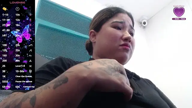 Snapshot of Gabycutee chatting on 24, 10, 2025 Gabycutee online show from 24, 10, 2025