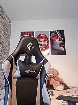 Antonella2 m online show from 15, 4, 2026