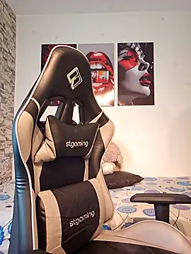 Antonella2 m online show from 19, 3, 2026