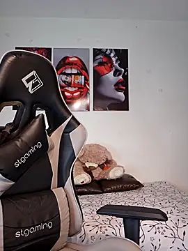 Antonella2 m online show from 6, 3, 2026