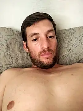 Snapshot of Robert83uy chatting on 31, 12, 2024 Robert83uy online show from 31, 12, 2024