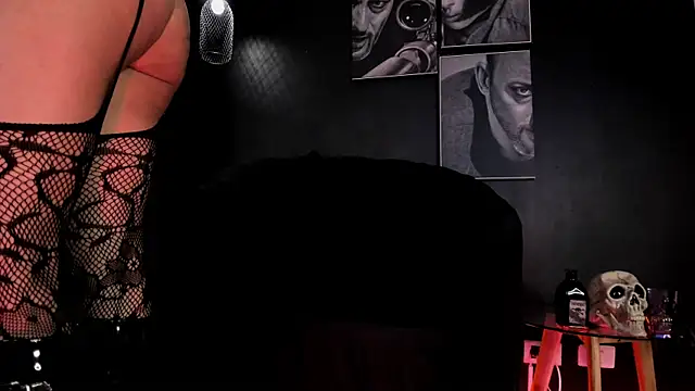 Agnes jones  online show from 8, 10, 2025