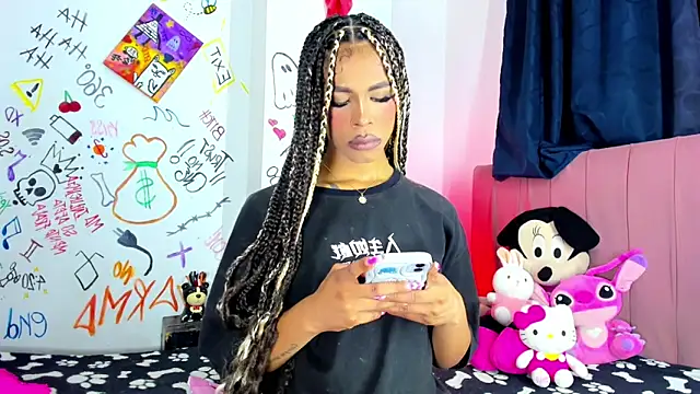 Snapshot of bloom444 chatting on 4, 3, 2026 bloom444 online show from 4, 3, 2026