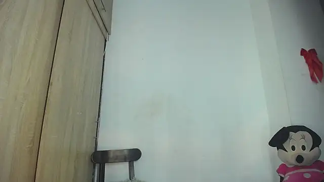 bloom444 online show from 4, 2, 2025