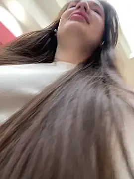 Holly Molii online show from 26, 1, 2025