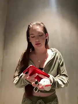 Holly Molii online show from 23, 1, 2025