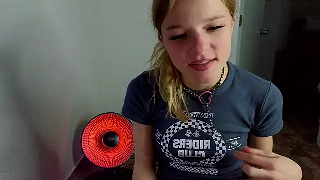 foxy ana13 online show from 10, 3, 2025