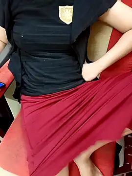 yourtamilcouple online show from 2, 4, 2026