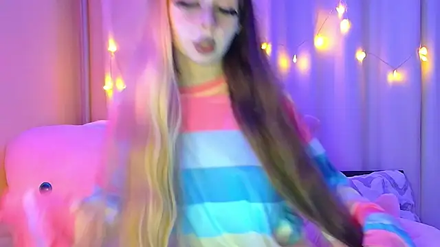 suemeow online show from 12, 11, 2025