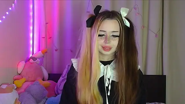 suemeow online show from 13, 3, 2025