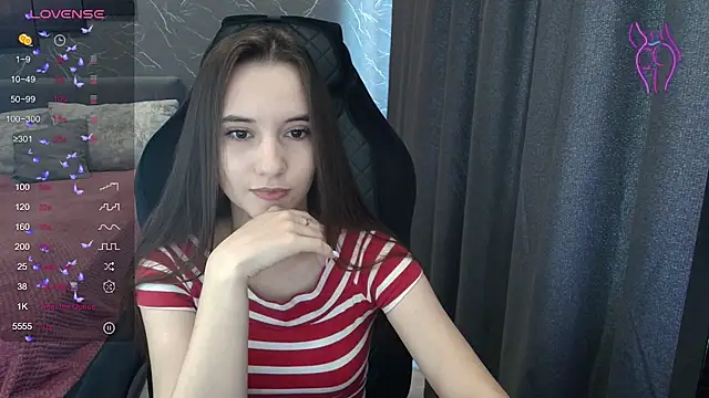 Alice Weiss online show from 7, 7, 2026