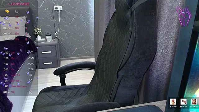 Alice Weiss online show from 4, 4, 2026