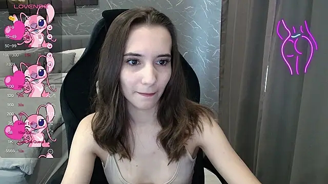 Alice Weiss online show from 8, 11, 2025