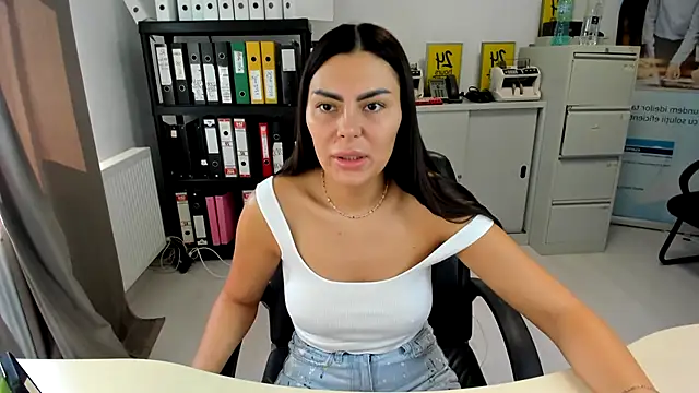 kilenyapatrice online show from 9, 9, 2025