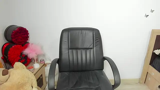 kilenyapatrice online show from 18, 4, 2026