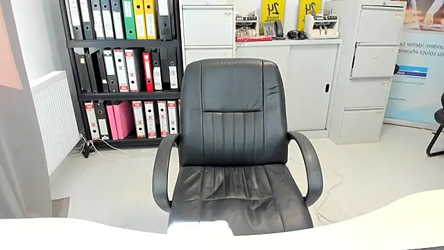 kilenyapatrice online show from 23, 9, 2025