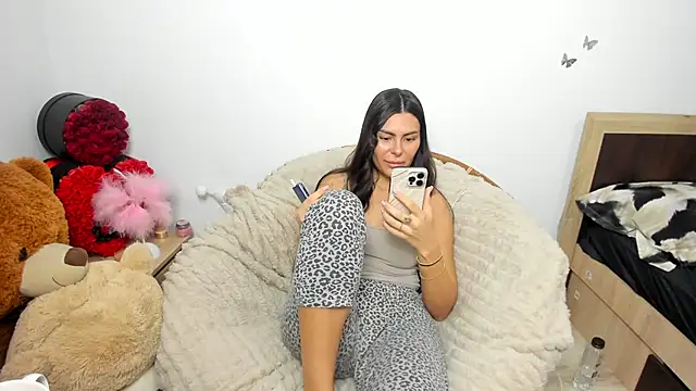 kilenyapatrice online show from 9, 2, 2026