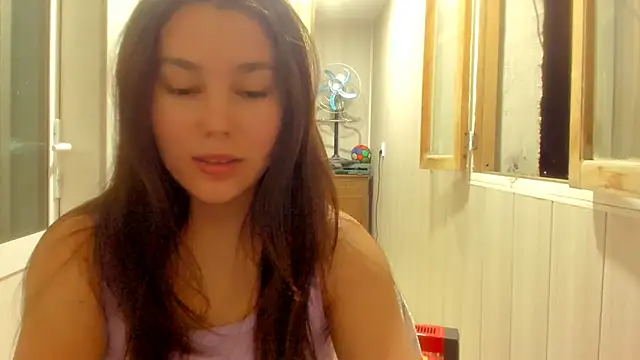 LunaXmii online show from 4, 10, 2025