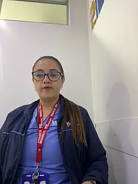 Snapshot of Shianrose chatting on 12, 11, 2025 Shianrose online show from 12, 11, 2025