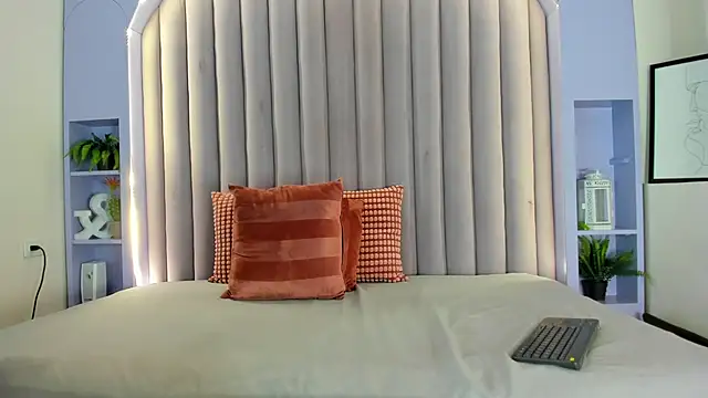 JaylaScott   online show from 19, 2, 2026