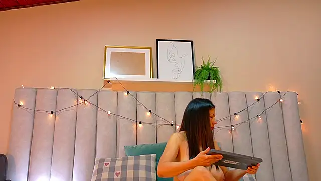 JaylaScott   online show from 30, 11, 2025